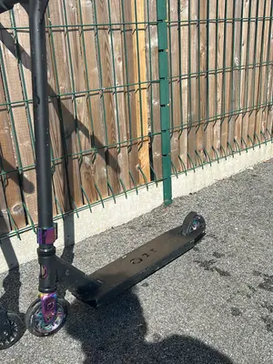 2 Trottinettes freestyle - Semi-pro et Pro - Miniature 2