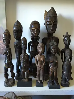 Lot de statuettes africaines en bois - Miniature 3
