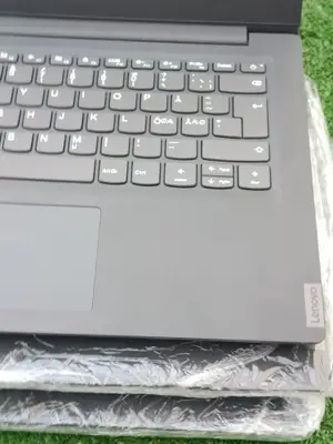 Lot de 3 ordinateurs portables Lenovo V14-IIL Core i5-1035G1 - Miniature 2