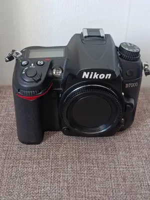 Appareil photo Nikon D7000 - Miniature 2