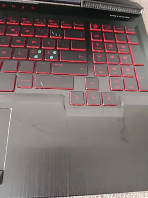 Ordinateur portable gaming Omen avec clavier suédois - Miniature 5