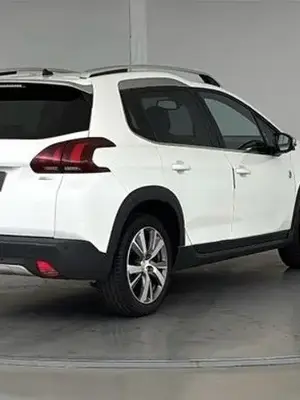 Peugeot 2008 1.2 PureTech 110ch 2016 - Blanc nacré - Miniature 4