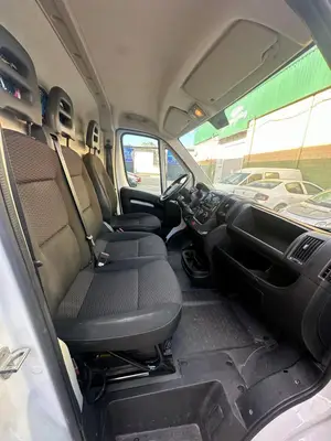 Peugeot Boxer 2.2 HDi 2013 aménagé, 180 000 km, installation 12V - Miniature 3