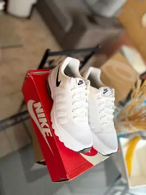 Chaussures  - Miniature 3