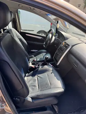 Mercedes Classe A 2004 - Miniature 3