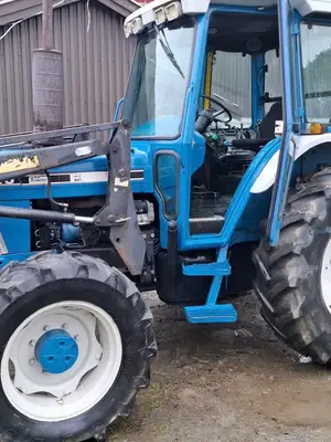 Tracteur Ford 6610 avec chargeur frontal Trima 1320, lame et chaînes arrière - Miniature 4