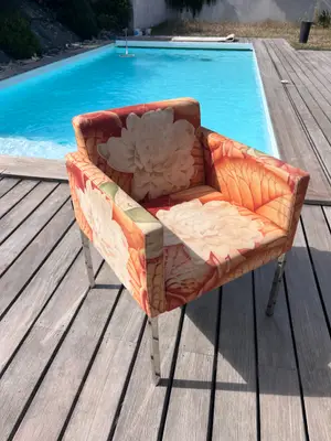 Fauteuil Sancal en tissu fleuri design avec pieds hauts en inox - Miniature 2