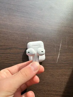 AirPods de première génération - Miniature 3