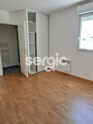 AVRILLE GRAND T3 avec terrasse - Miniature 7