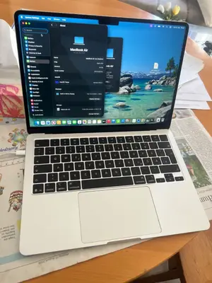 MacBook Air en très bon état avec boîte d’origine