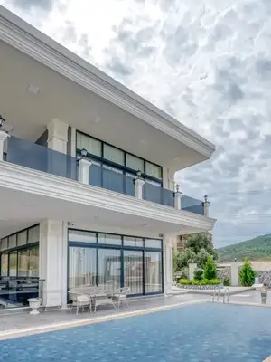Magnifique villa meublée avec piscine et vue panoramique - Miniature 3