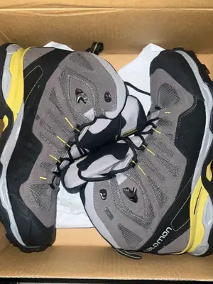 Chaussures de randonnée Salomon Conquest GTX, très bon état, taille 44 2/3