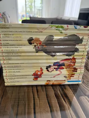 Audiocontes Disney Altaya - 63 livres + 66 figurines + enceinte - Miniature 4