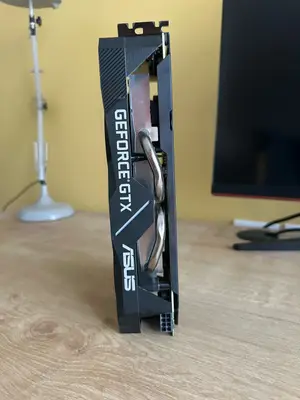 ASUS Dual GeForce GTX 1660 SUPER 6GB + pâte thermique - Miniature 2