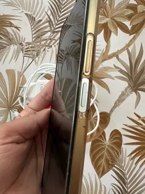 Smartphone Honor X7b en bon état de marche avec chargeur et câble inclus - Miniature 4