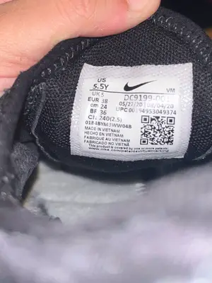 Baskets Nike Taille 38 - Bon état - Miniature 3