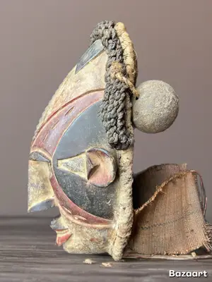 Masque africain Tchokwe Angola / RDC pour décoration ou collection - Miniature 3