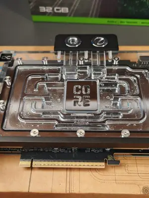 Carte graphique Gainward GeForce RTX Phantom – NVIDIA - Miniature 3