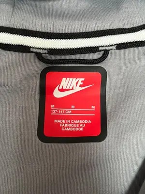 Nike Tech gris M enfants 8-10 ans - Miniature 2