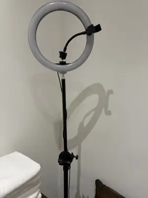 Projecteurs de cinéma à vendre et prestation pour les cils