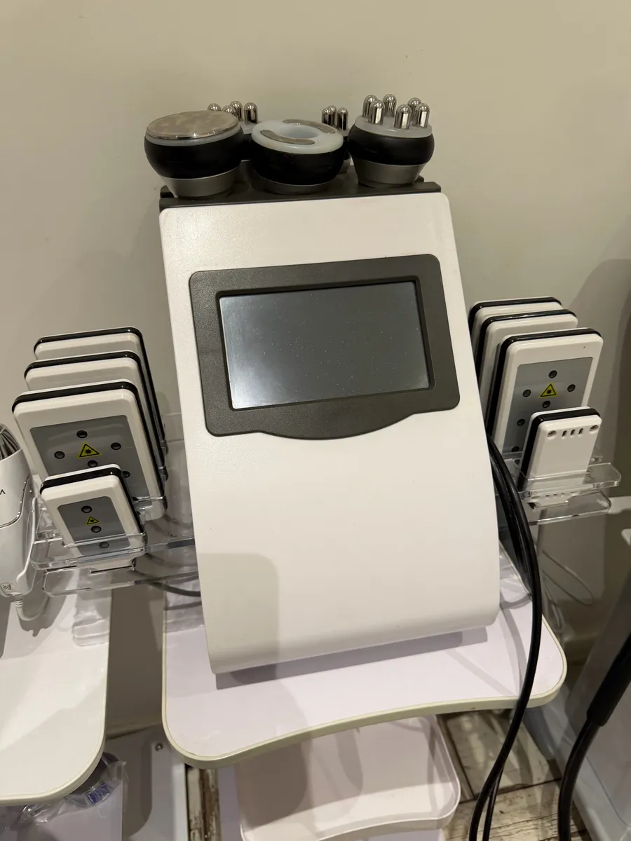 Machine de radiofréquence pour soins du corps, lifting et cellulite - Photo 1