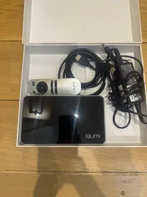 Projecteur portable Qumi Q3plus-BK - Miniature 4