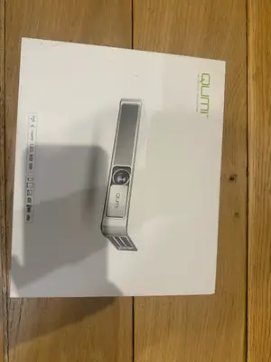Projecteur portable Qumi Q3plus-BK
