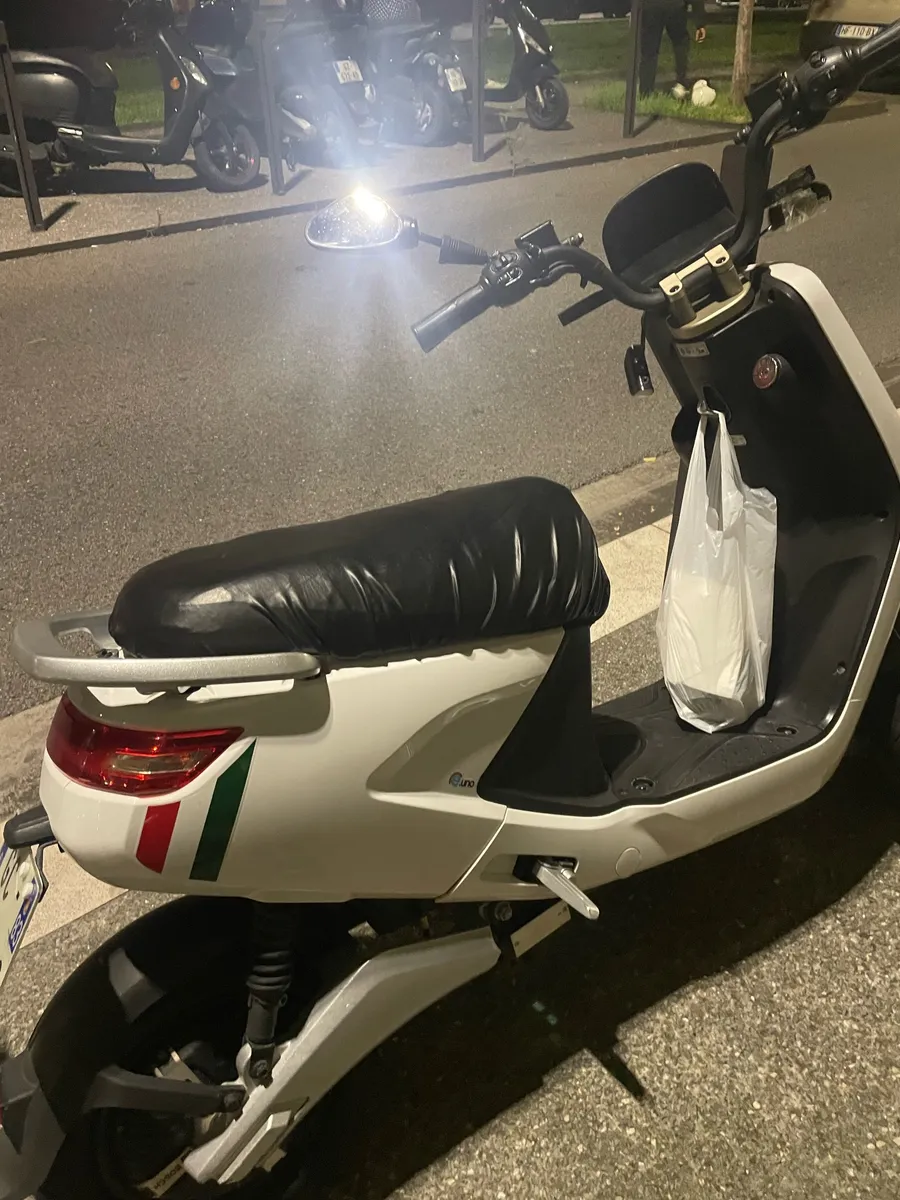 Scooter 50cc Électrique - Bon État - Photo 1