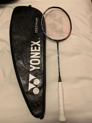 Racket de bonne qualité - Miniature 3