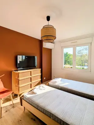 Appartement meublé de 3 pièces, 88 m² avec balcon et box à Strasbourg - Miniature 7