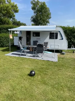 Caravane réaménagée à vendre - Miniature 3