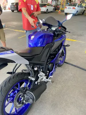 Moto Yamaha R7 à vendre - Miniature 2