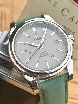 Montre Omega De Ville GMT 39 - Miniature 3