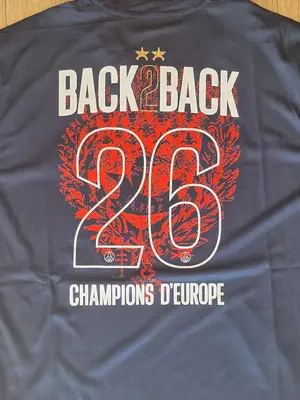 Maillot PSG Back to Back XXL neuf avec étiquette - Miniature 2