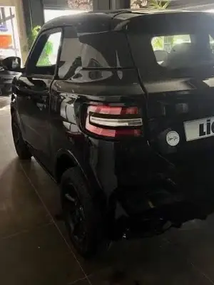 Ligier JS50 2025 électrique noir, 30 km, Apple CarPlay - Miniature 5