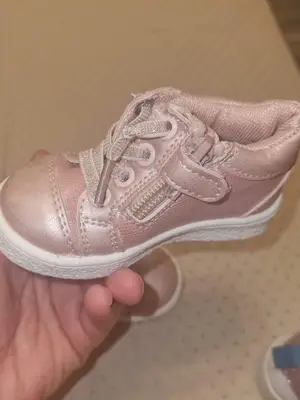 Chaussures bébé fille pointure 19 en très bon état - Miniature 2