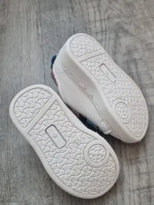 Chaussure pour bébé fille en très bon état - Miniature 3