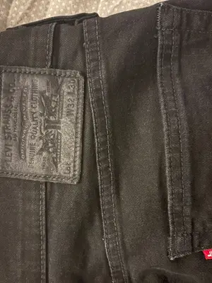 Pantalon homme Levi’s en très bon état - Miniature 5