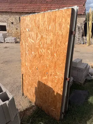 Portes de garage avec fermetures - Miniature 2