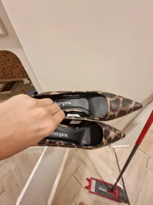 Chaussures taille 41 neuves - Miniature 3