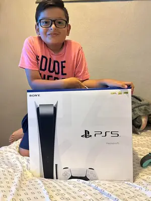 PlayStation 5 comme neuve avec accessoires et reçu
