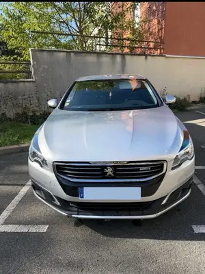 Peugeot 508 HDi 2016 - Diesel automatique bon état - Miniature 4