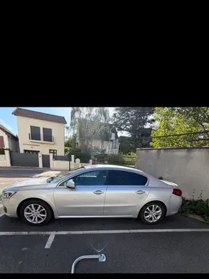 Peugeot 508 HDi 2016 - Diesel automatique bon état - Miniature 5