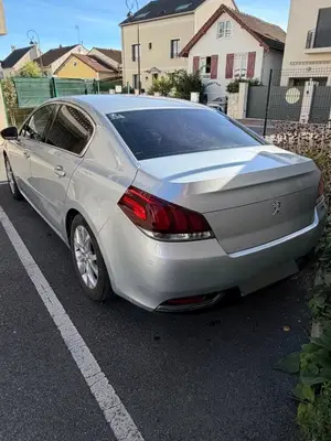 Peugeot 508 HDi 2016 - Diesel automatique bon état - Miniature 3