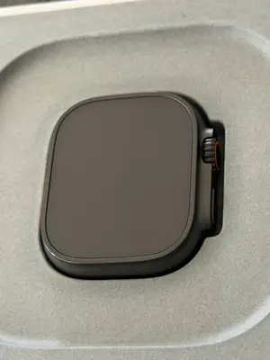 Apple Watch Ultra 3 Noir 49 mm 64 Go avec Ocean Loop - Miniature 6