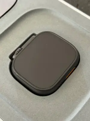 Apple Watch Ultra 3 Noir 49 mm 64 Go avec Ocean Loop - Miniature 5