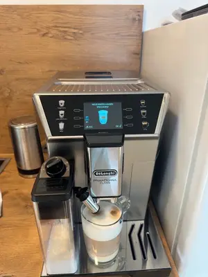 Machine à café automatique De'Longhi PrimaDonna Class