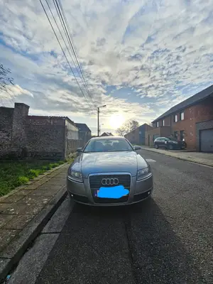 Audi A6 2.0 TDI 136 ch de 2008 avec 260 000 km au compteur - Miniature 2