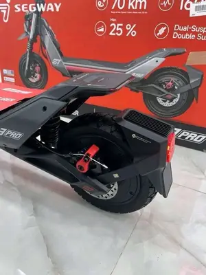 Trottinette électrique Segway ZT3 Pro 1600W - 70km autonomie - Miniature 3