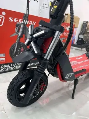 Trottinette électrique Segway ZT3 Pro 1600W - 70km autonomie - Miniature 4